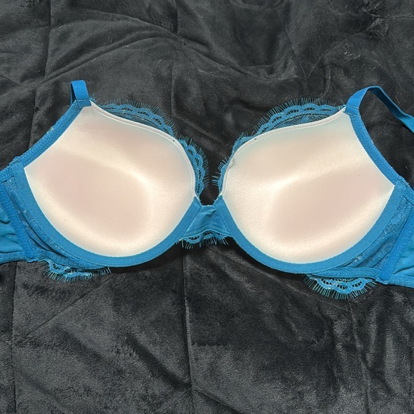 Victoria’s Secret push up bra - Picture 7 of 7